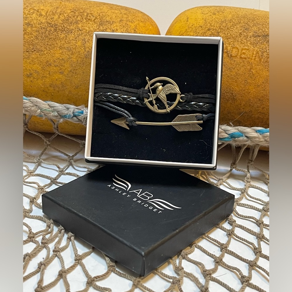 New Ashley Bridget Hunger Games Mocking Jay Bird Braided Bracelet Arrow Bracelet